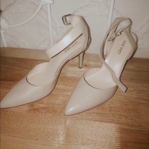 Nude Kitten Heel